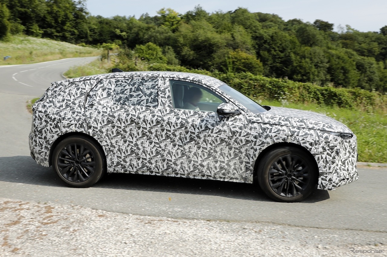 DS 7 次期型のプロトタイプ