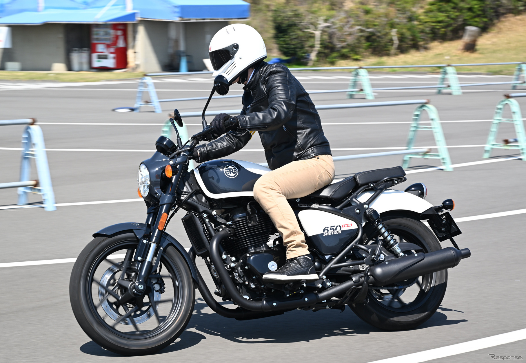 ロイヤルエンフィールド ショットガン650