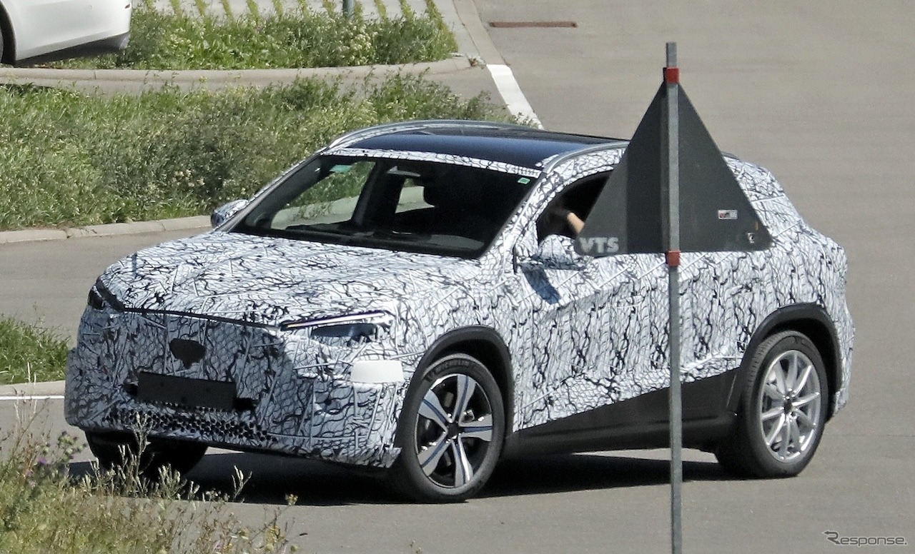 メルセデスベンツ GLA 次期型のプロトタイプ