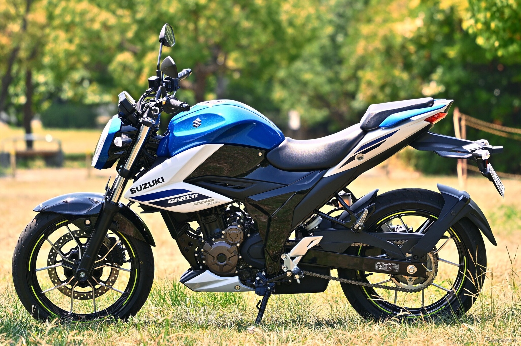 スズキ ジクサー250