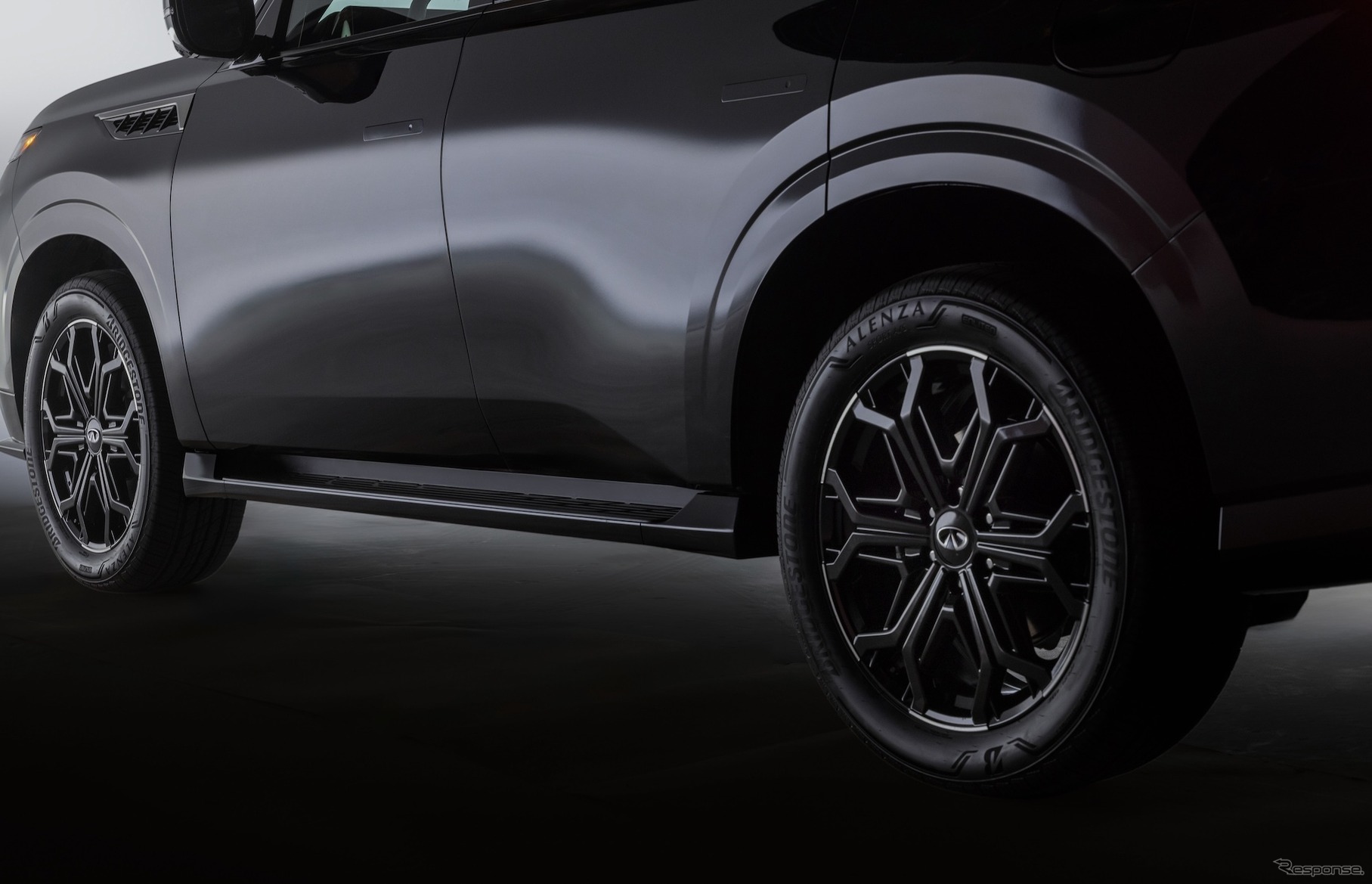 インフィニティ『QX80』の「スポーツ」
