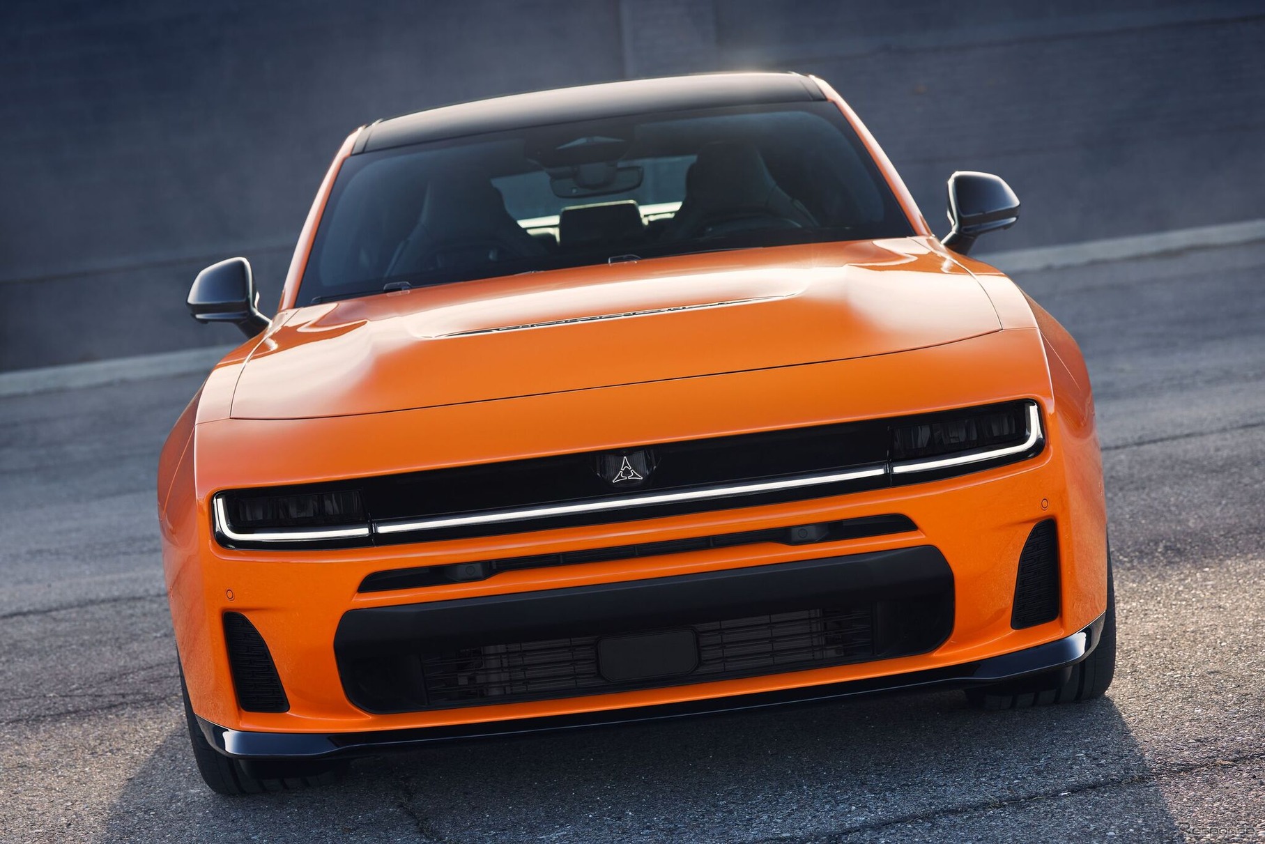 ダッジ『チャージャー』の内燃エンジン仕様の「スキャットパック」