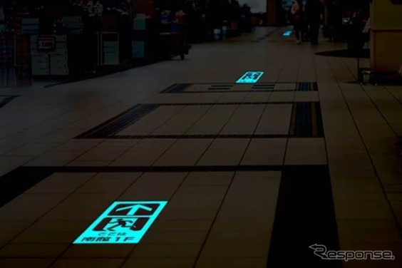 駅ビル・大型商業施設での設置イメージ（発光時）