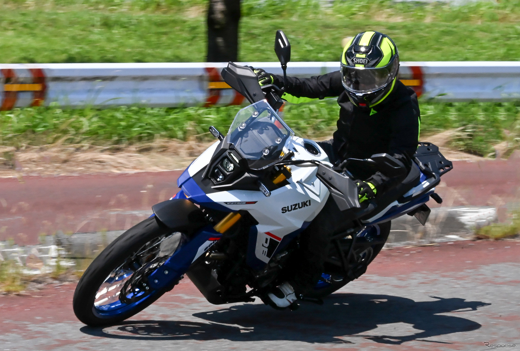 スズキ Vストローム800DE