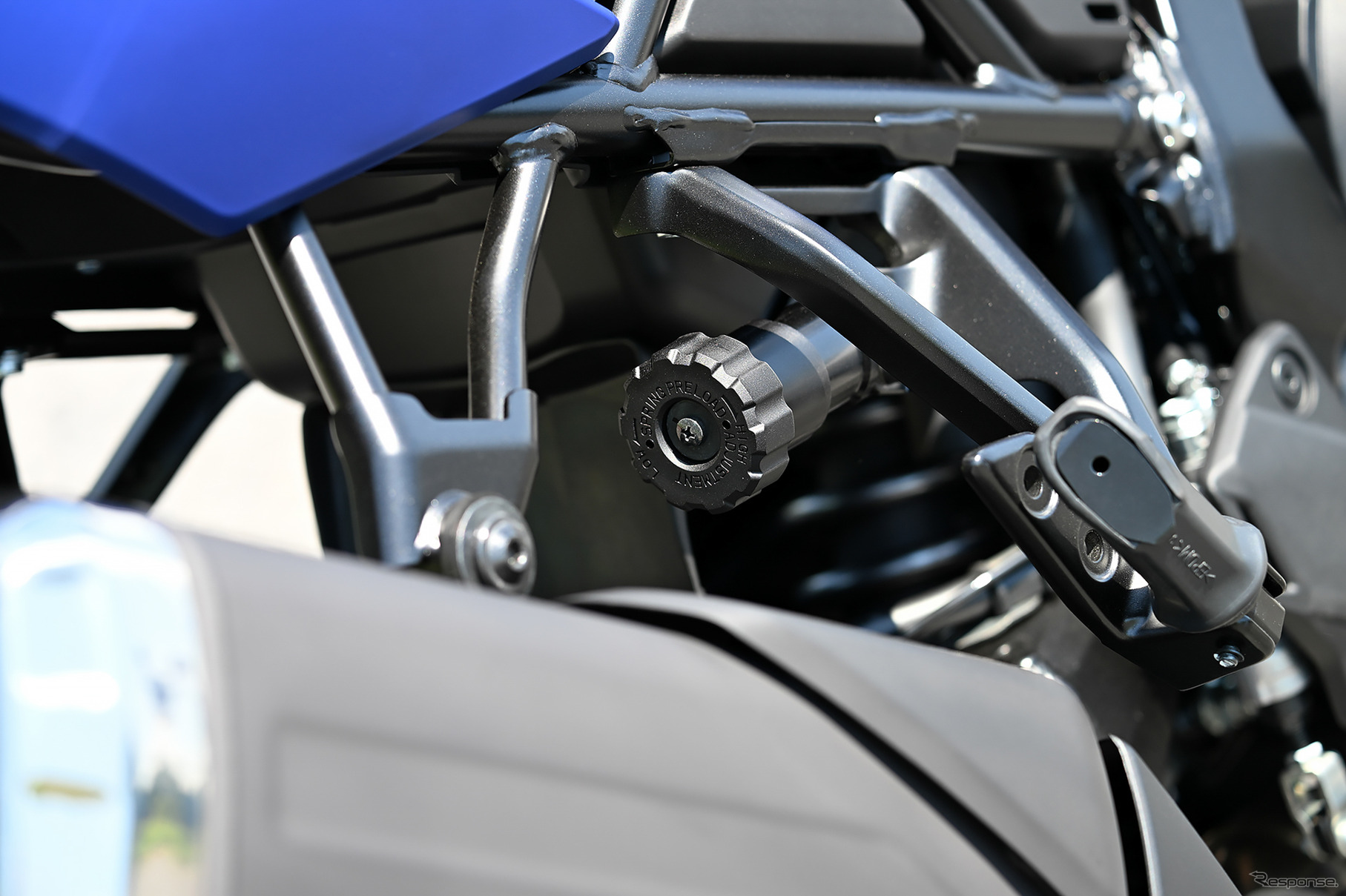 スズキ Vストローム800DE