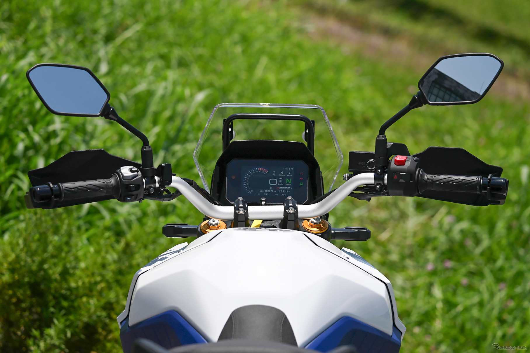 スズキ Vストローム800DE