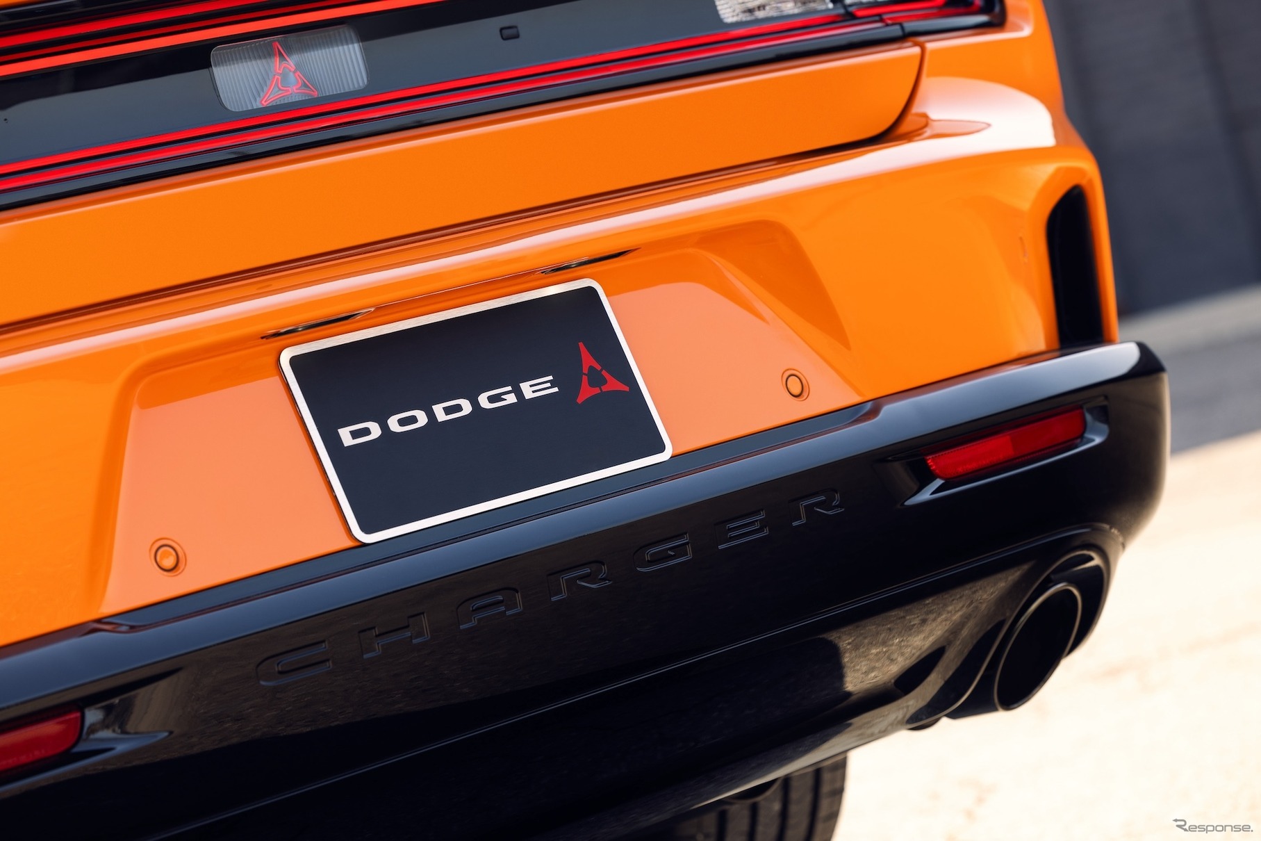 ダッジ『チャージャー』の内燃エンジン仕様の「スキャットパック」