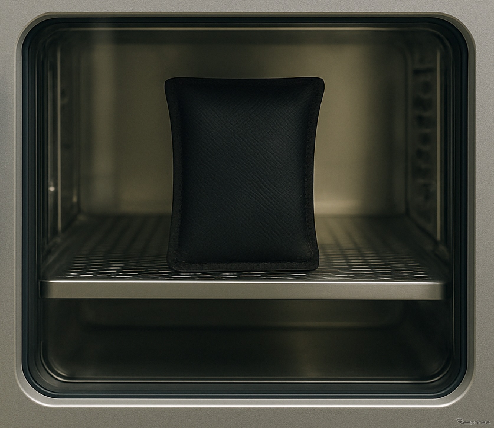 日本初のクルマ専用除湿剤『AeroRide90』