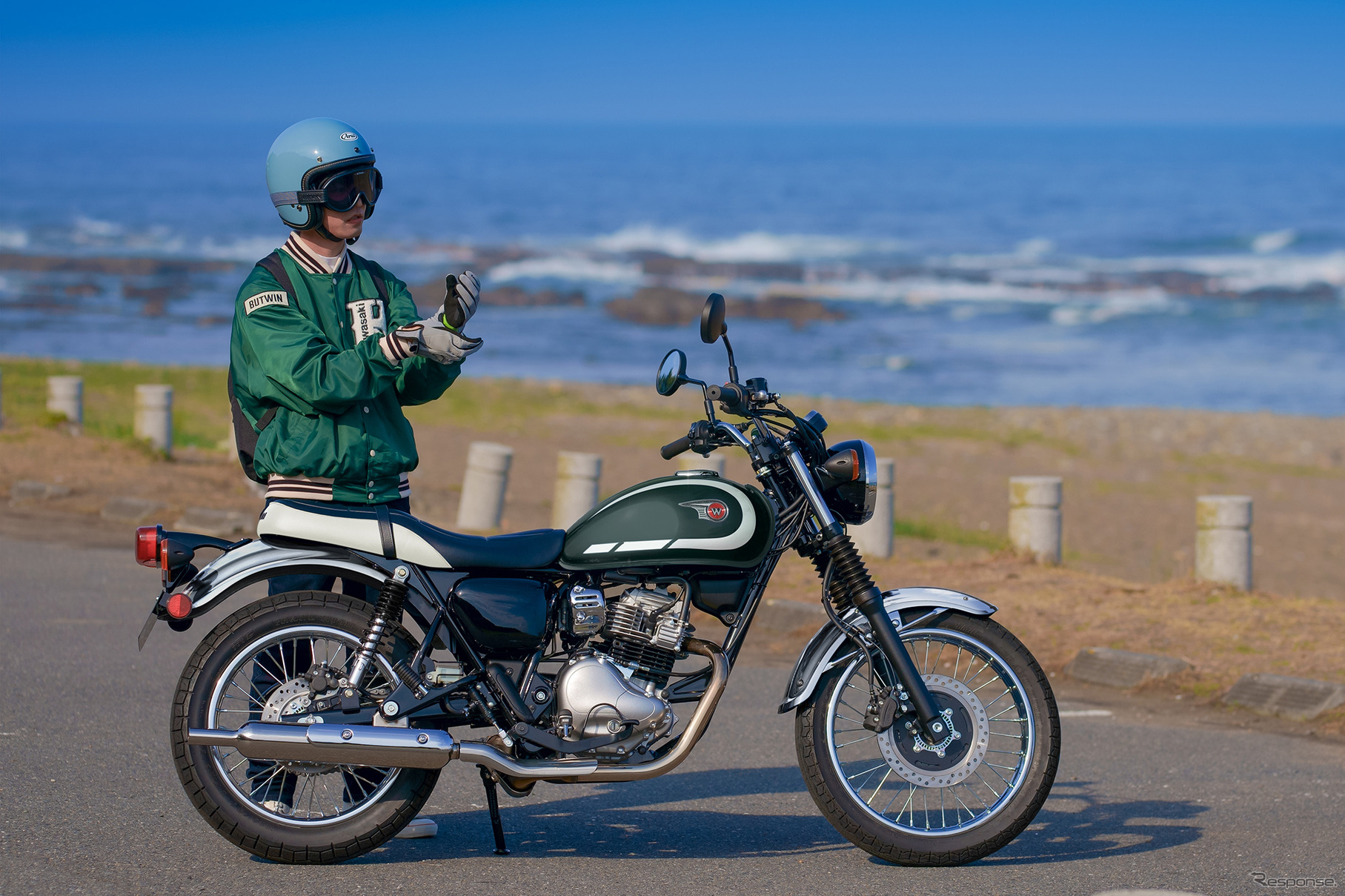 カワサキ W230（メタリックマットダークグリーン×エボニー）