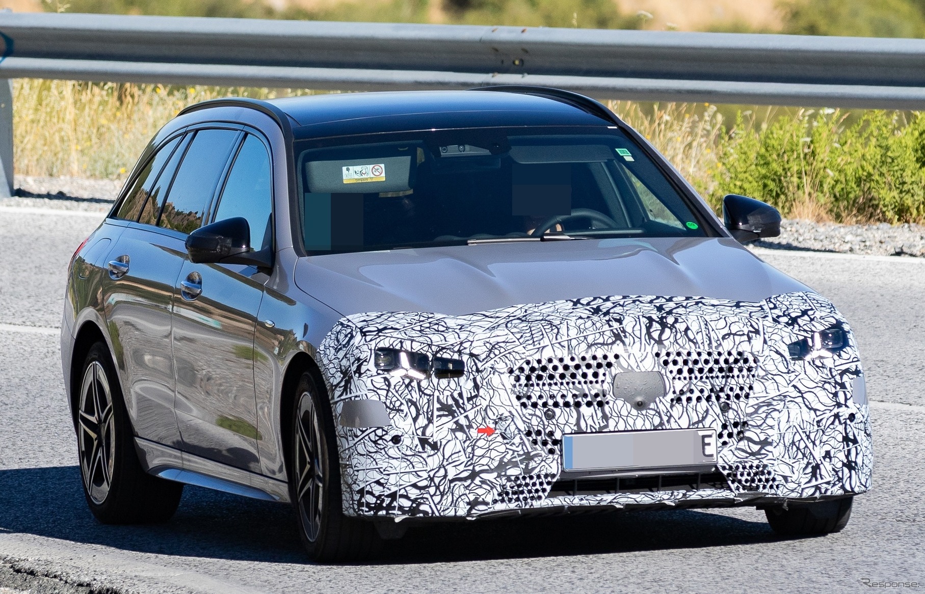 メルセデスベンツ Cクラス・ステーションワゴン 改良新型のプロトタイプ