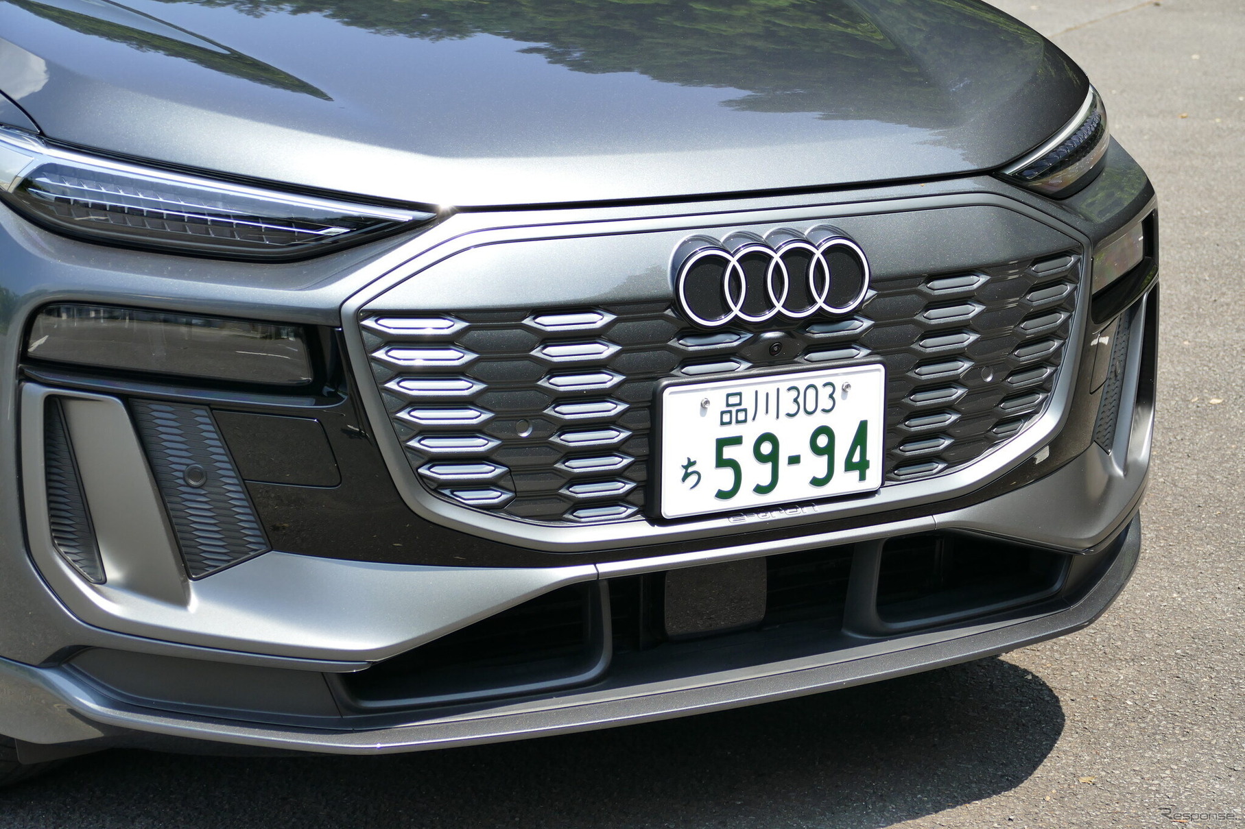 アウディ Q6 e-tron quattro advanced