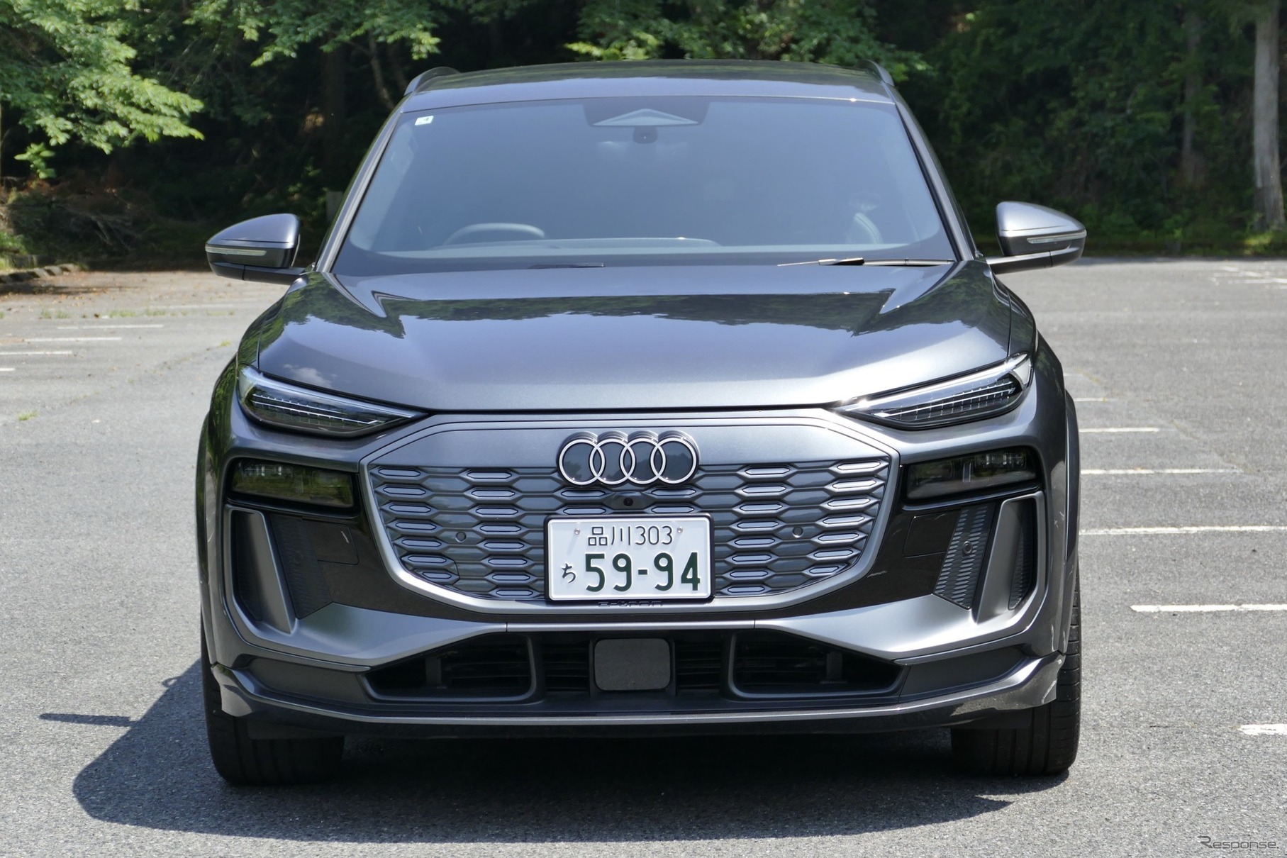 アウディ Q6 e-tron quattro advanced