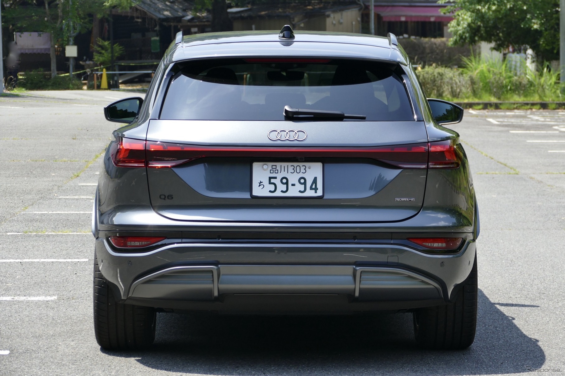 アウディ Q6 e-tron quattro advanced