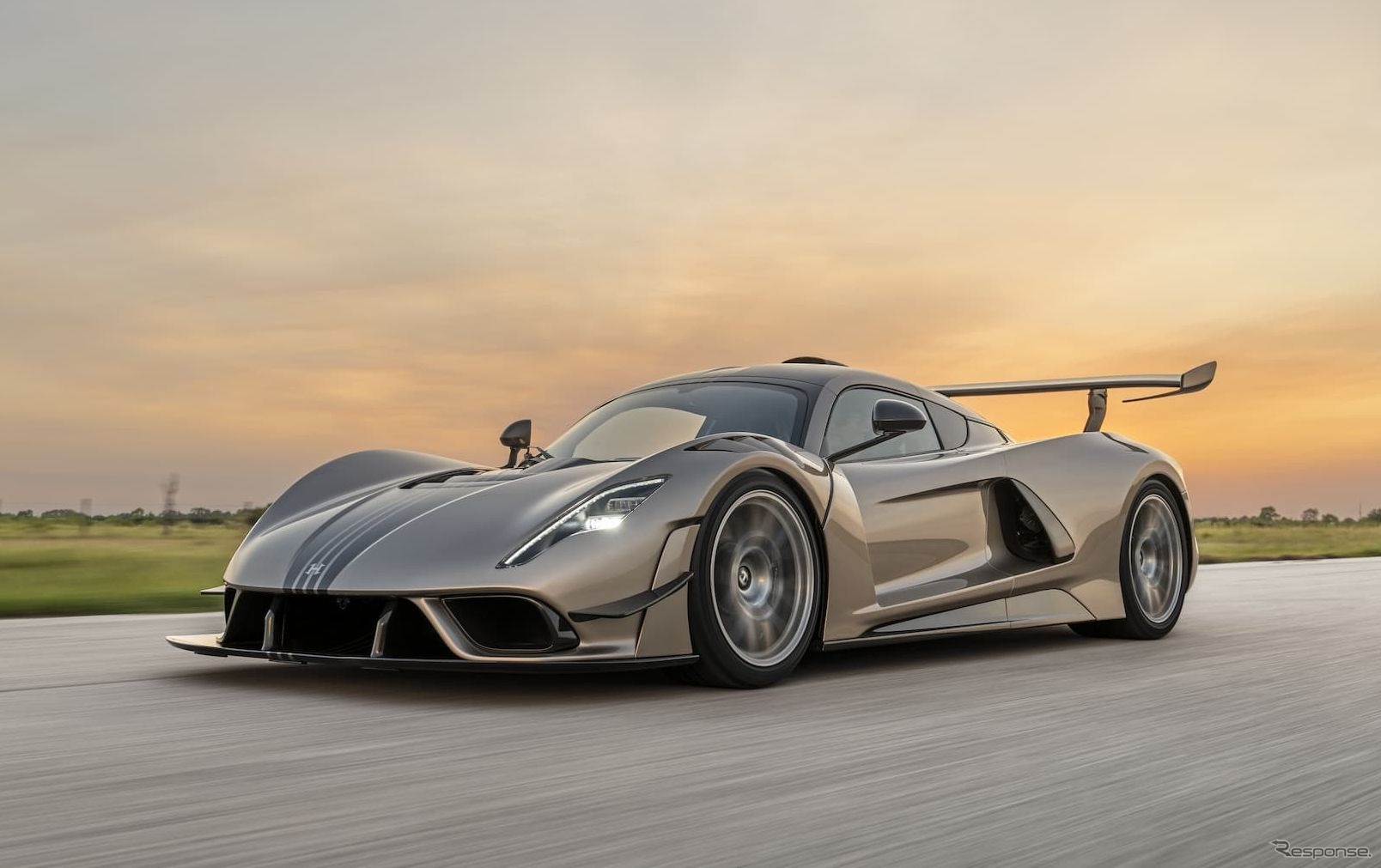 ヘネシー『ヴェノムF5レボリューションLF』