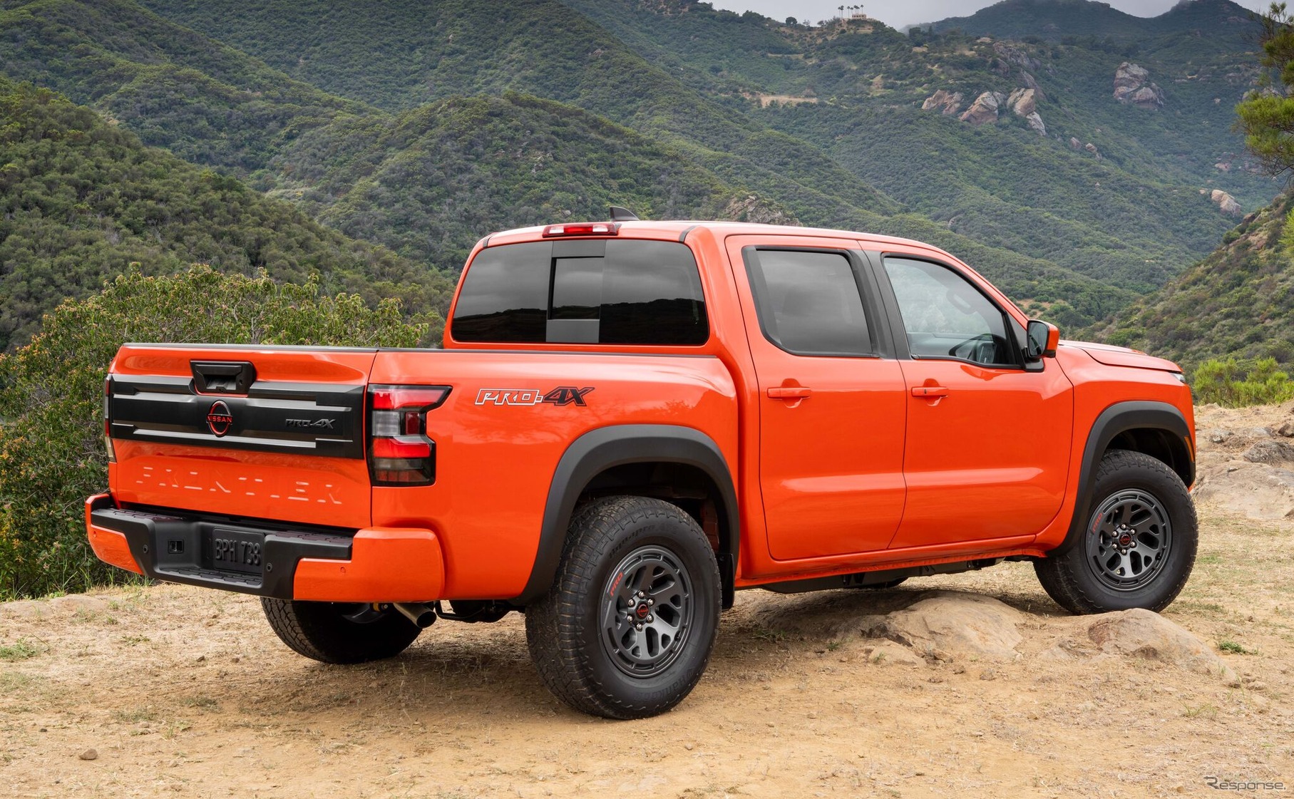 日産 フロンティア PRO-4X 2026年モデル