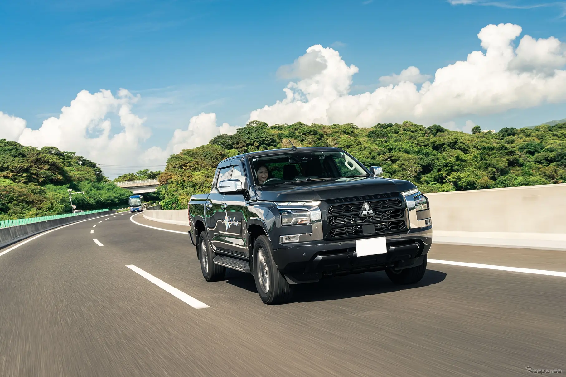 MITSUBISHI TRITON
