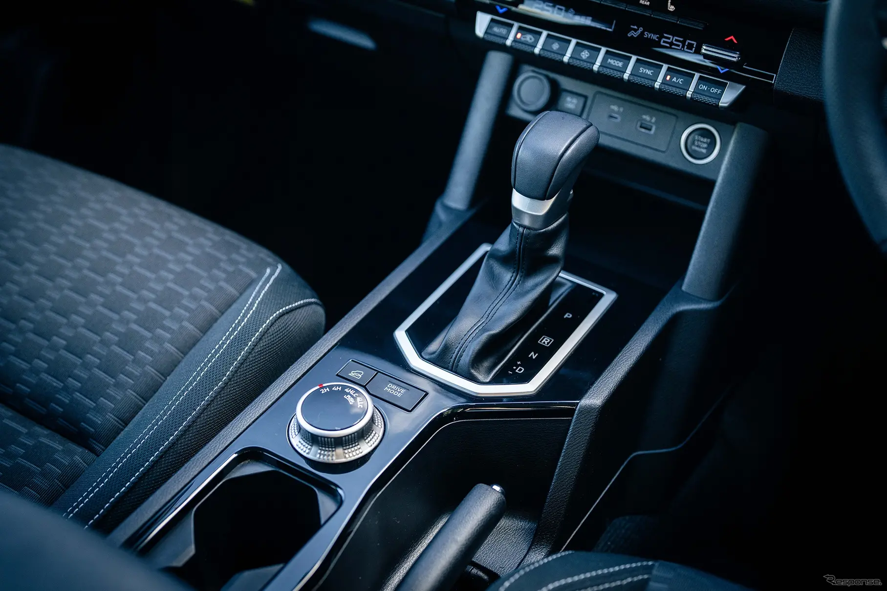 MITSUBISHI TRITON