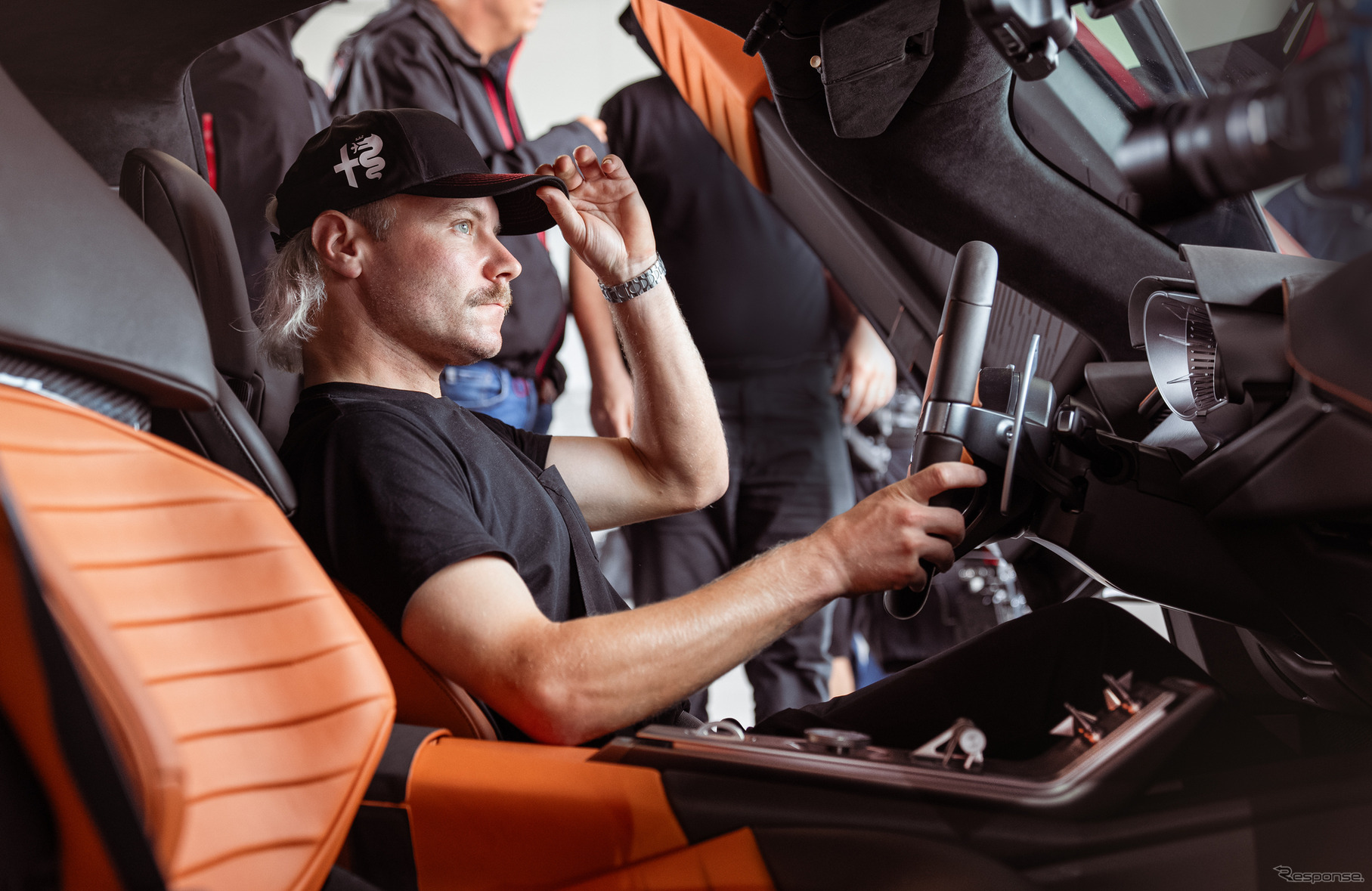 アルファロメオ『33ストラダーレ』をテストしたF1ドライバーのバルテリ・ボッタス選手