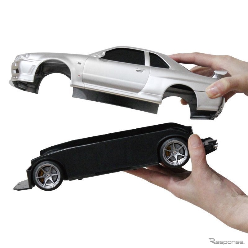 日産『GT-R』（BNR34）のウェットティッシュケース