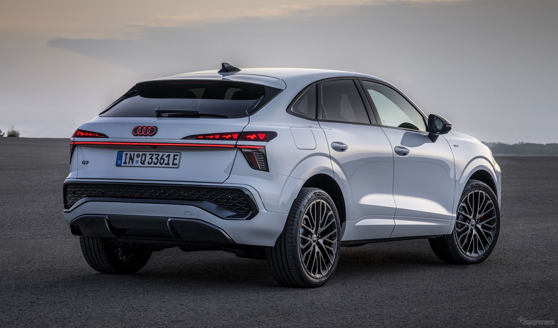 アウディ Q3スポーツバック eハイブリッド新型
