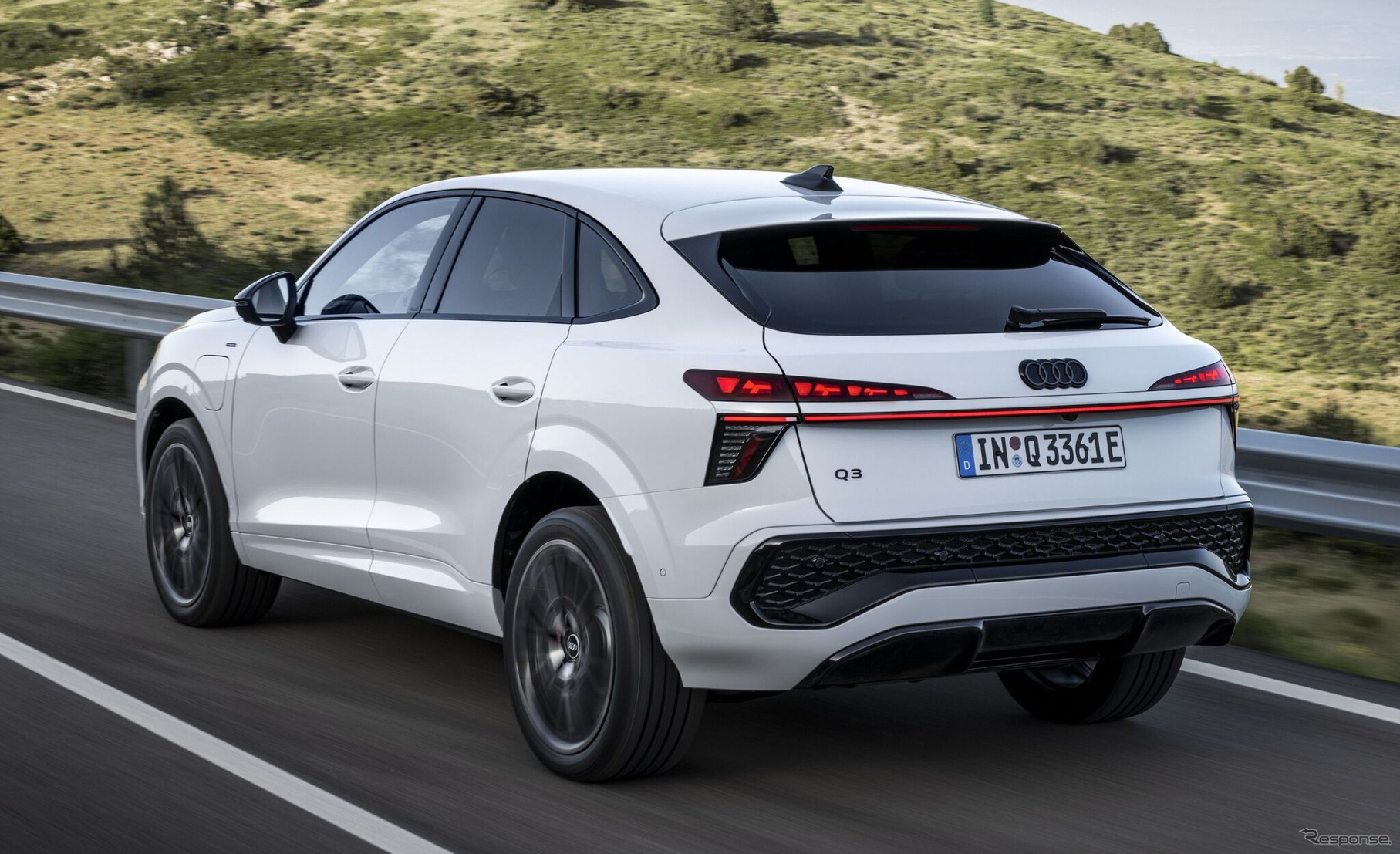 アウディ Q3スポーツバック eハイブリッド新型