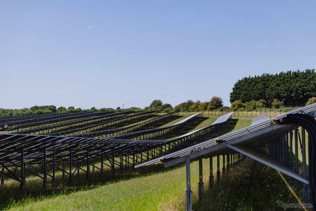 ジャガー・ランドローバーが英国最大級の太陽光発電所開設