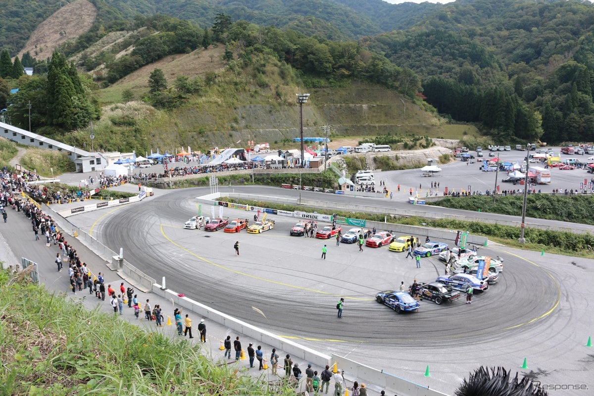 スーパードリフトシリーズ「FORMULA DRIFT JAPAN」