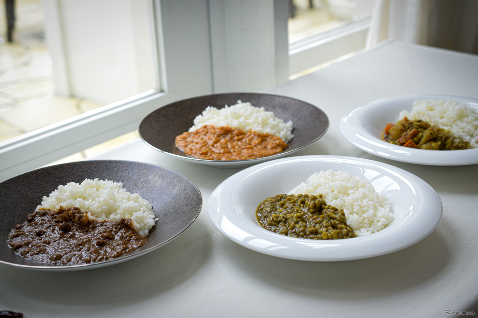 スズキが鳥善と共同開発したインドベジタリアンレトルトカレー