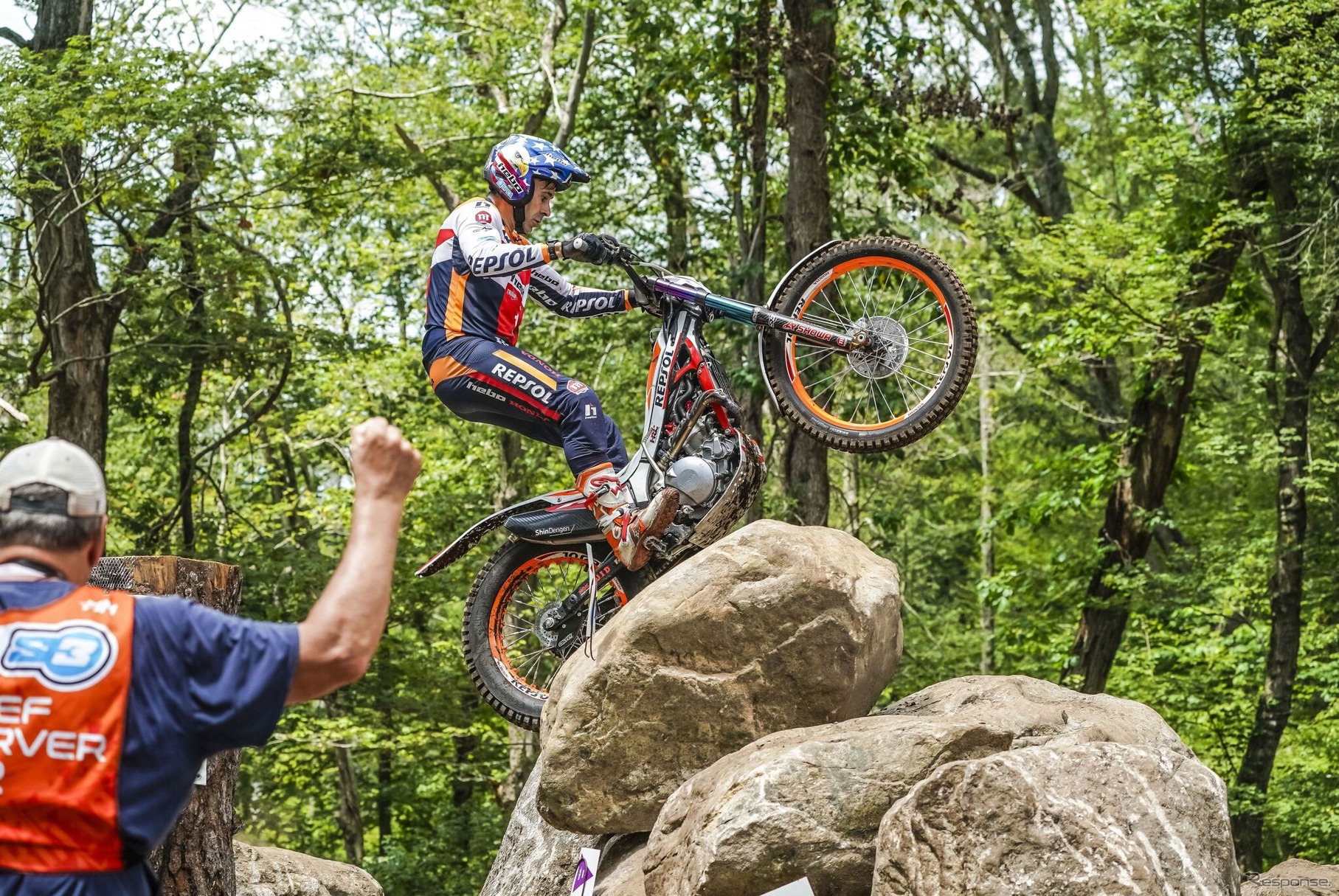 ホンダのトニー・ボウ選手がトライアル世界選手権で史上最多19連覇達成
