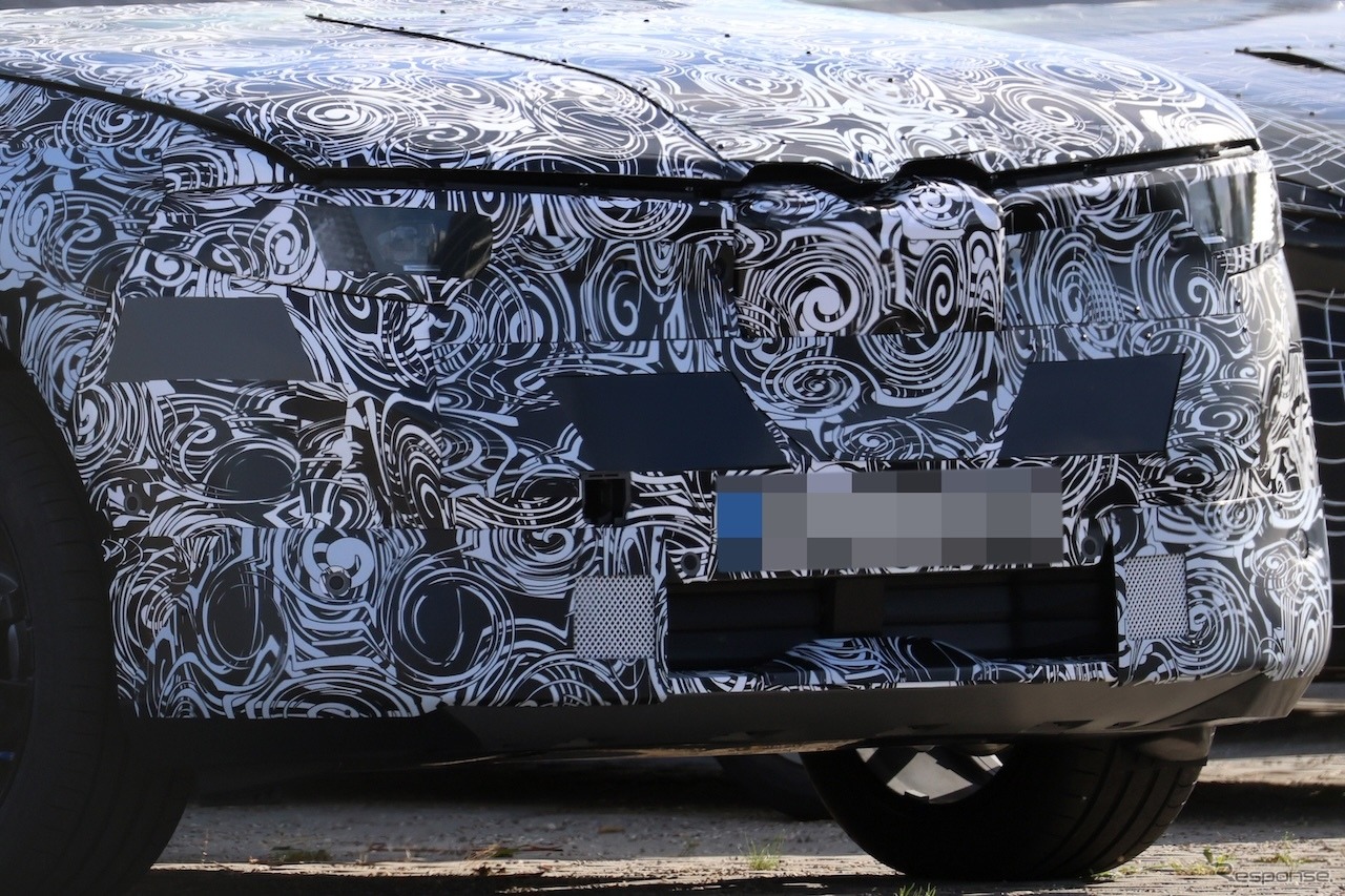 BMW X1 改良新型のプロトタイプ