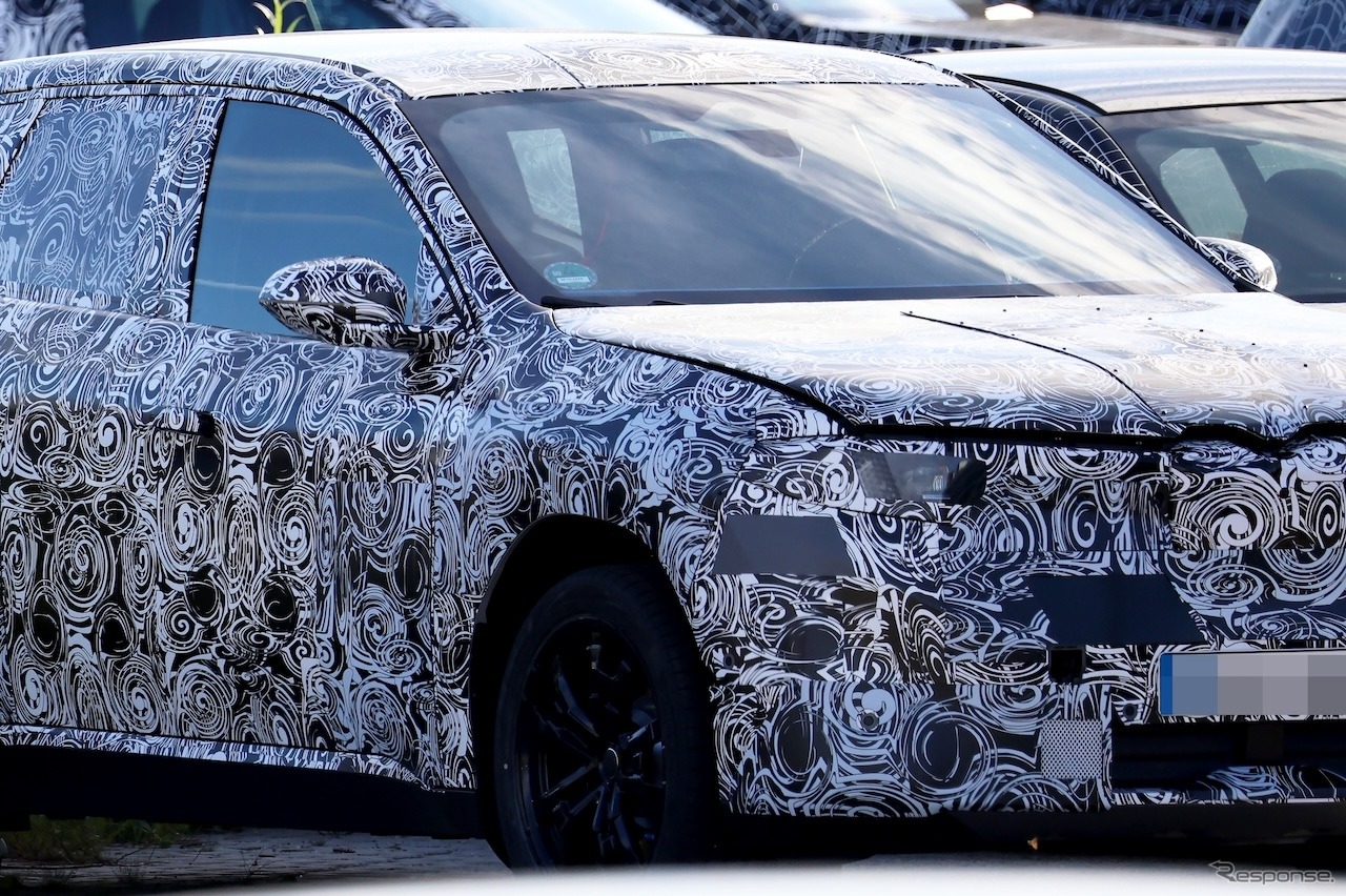 BMW X1 改良新型のプロトタイプ