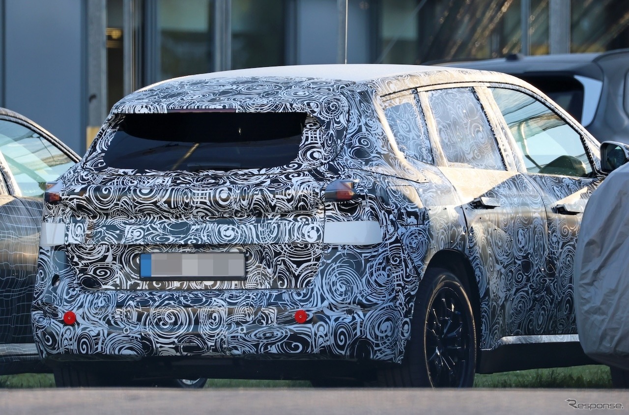 BMW X1 改良新型のプロトタイプ