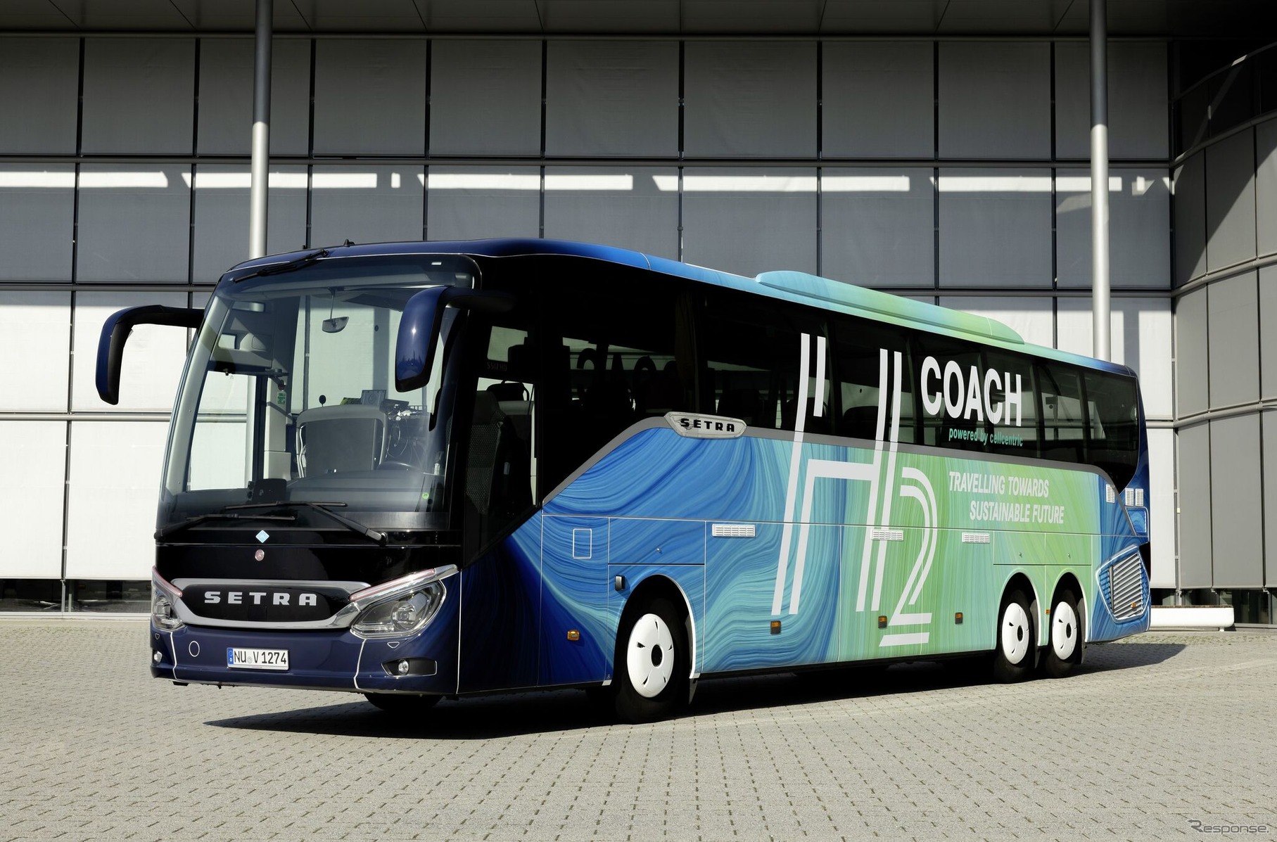 セトラブランド初となる水素燃料電池駆動の観光バス「H2コーチ」のテスト車両
