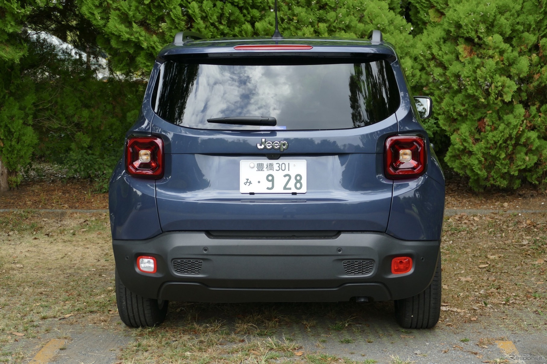 ジープ・レネゲード Altitude e-Hybrid