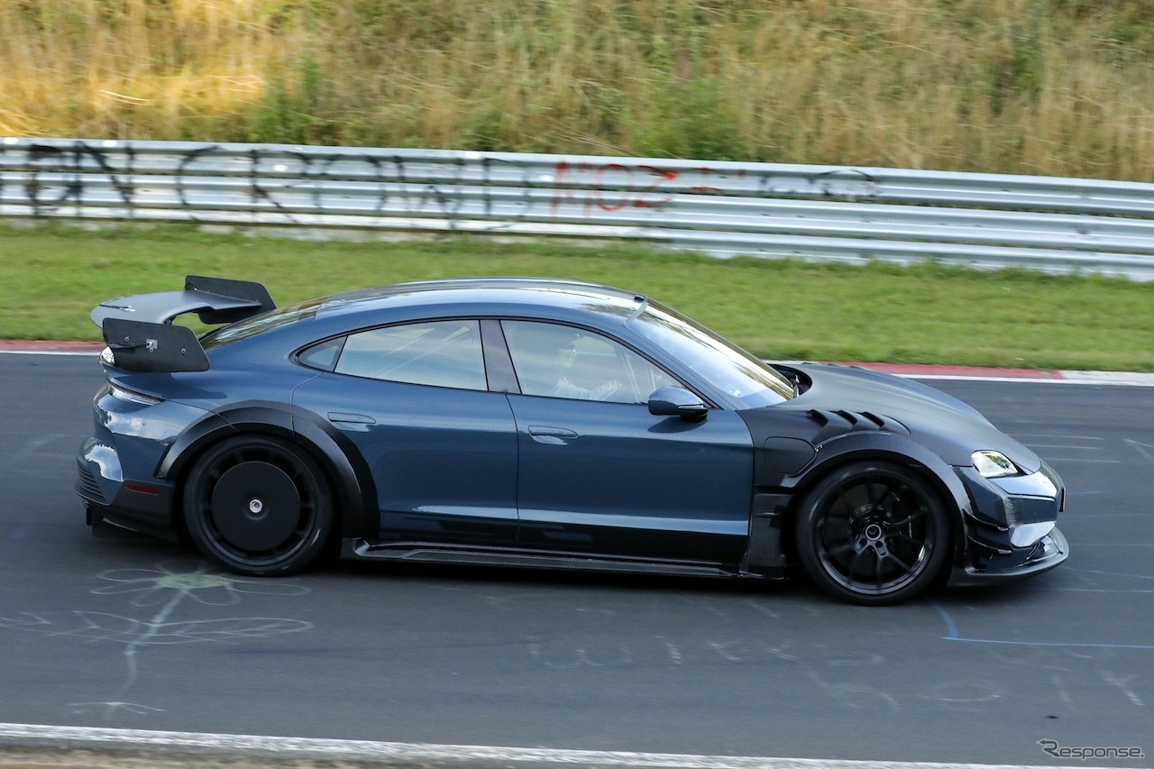 ポルシェ タイカンGT4 RS プロトタイプ