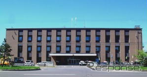 友人に電話で呼ばれ、ひき逃げの身代わりとして出頭