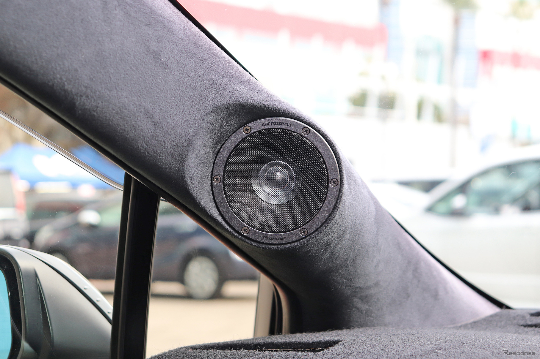 ｢パワーアンプ内蔵DSP」が搭載されたオーディオカーの一例（製作ショップ：イスト＜大阪府＞）。
