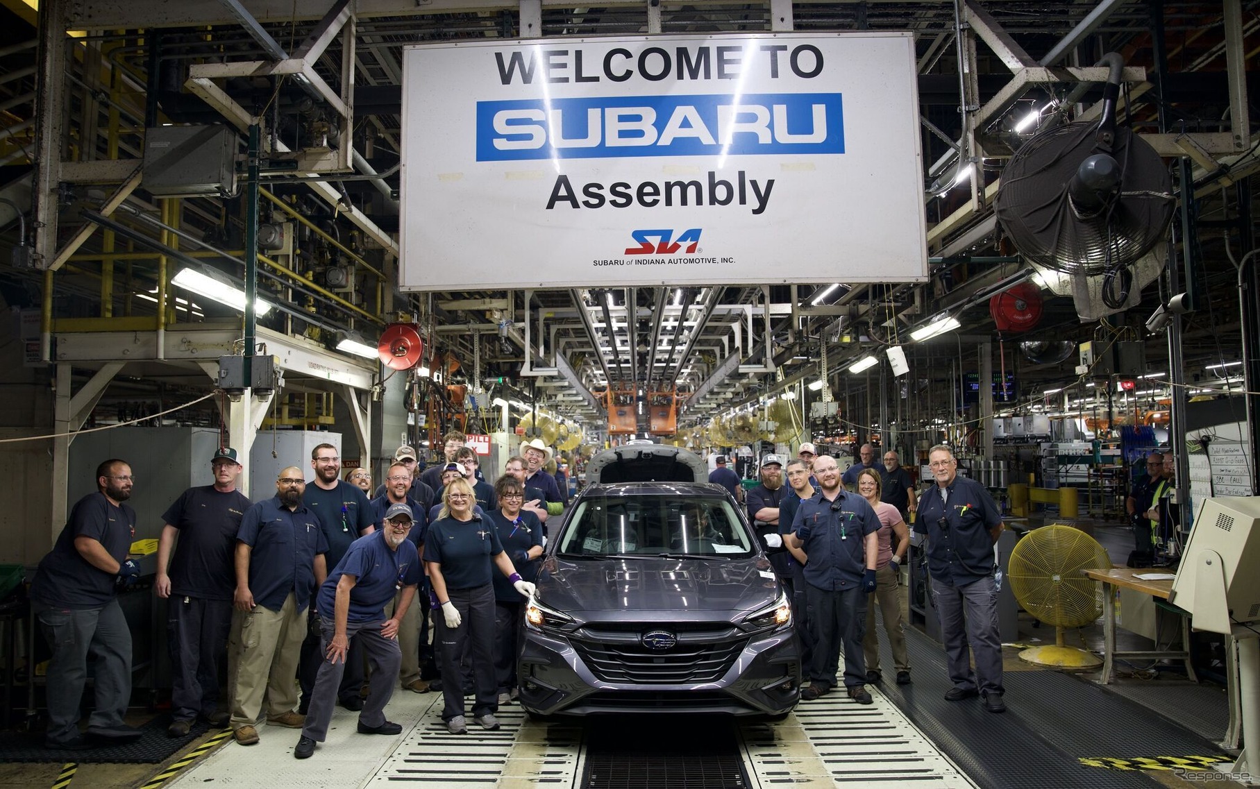 スバル『レガシィ』の最終車両がラインオフ