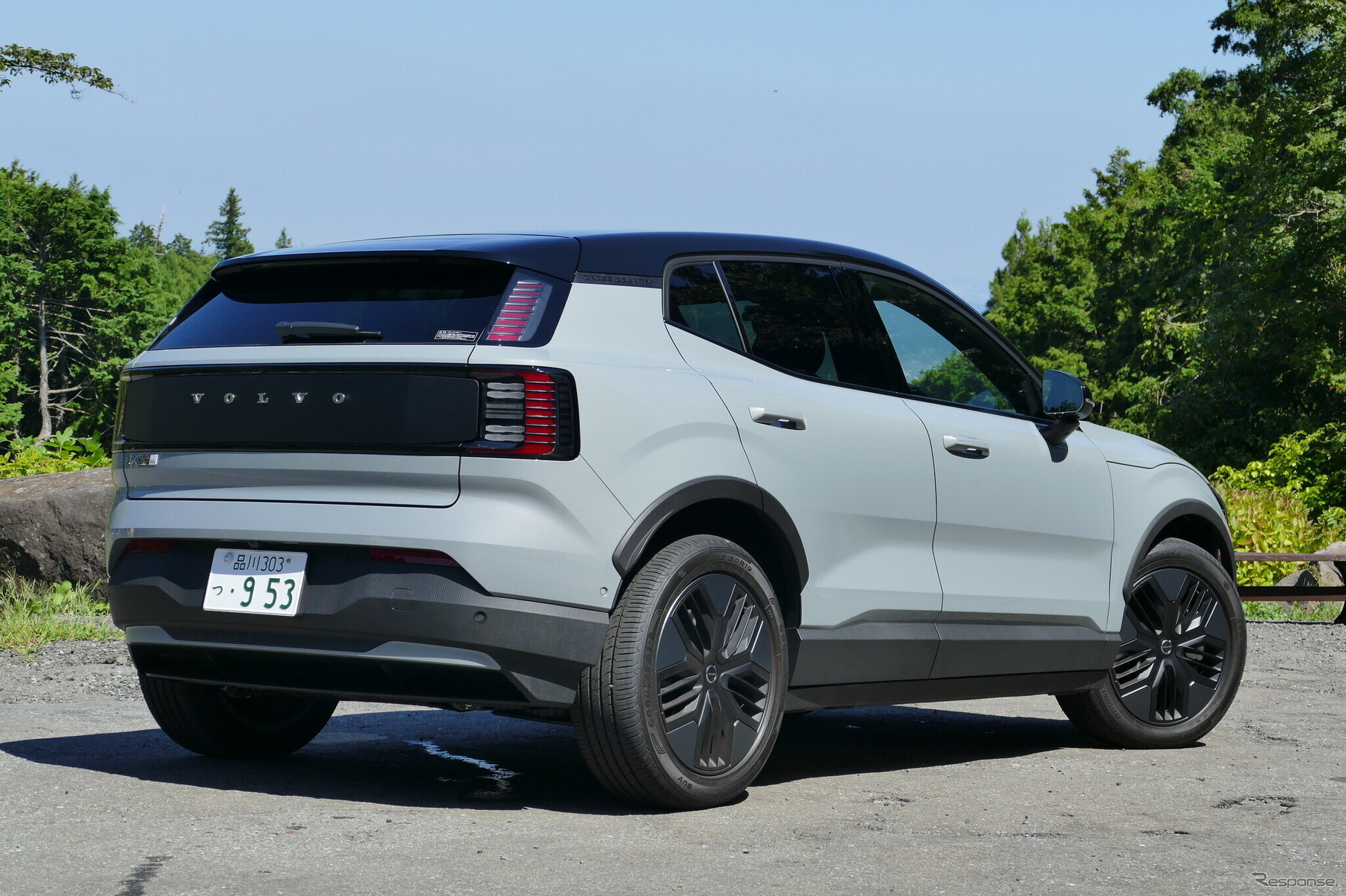 ボルボ EX30 Cross Country（クロスカントリー）