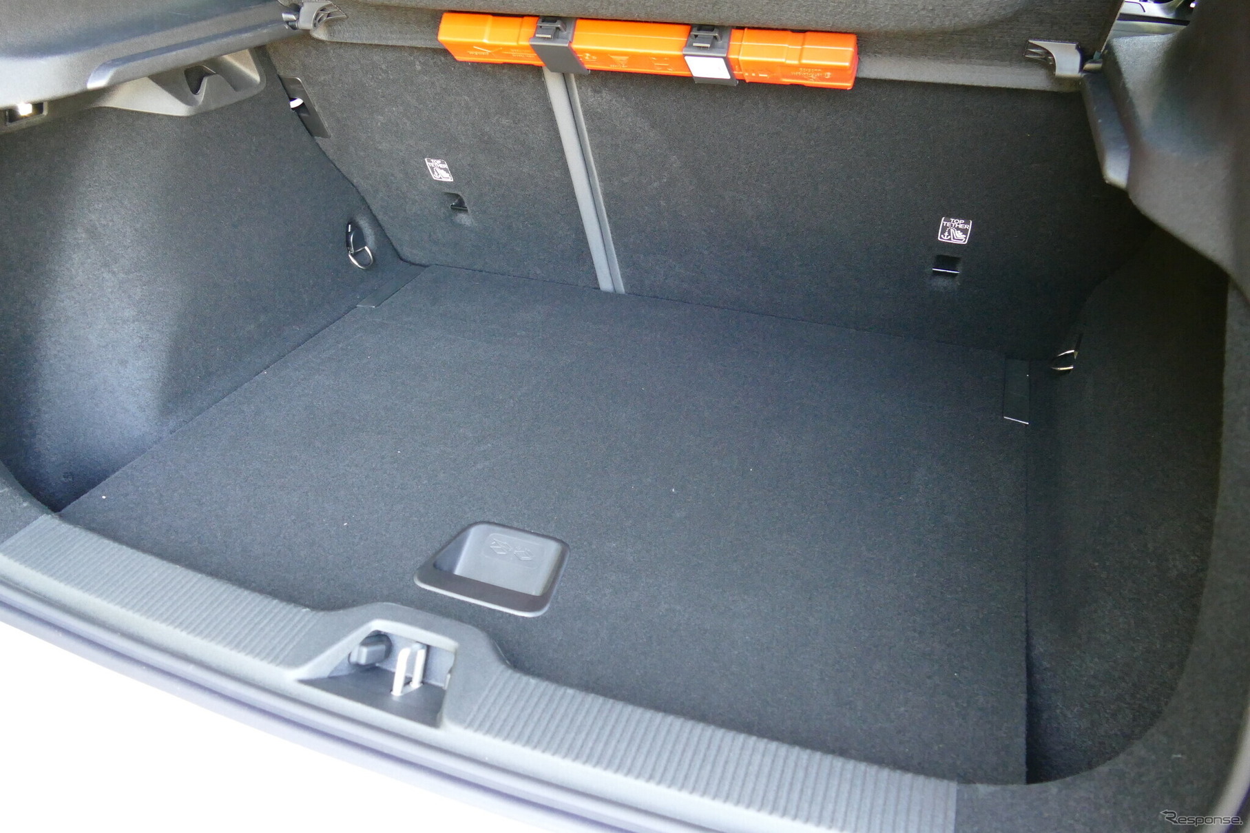 ボルボ EX30 Cross Country（クロスカントリー）