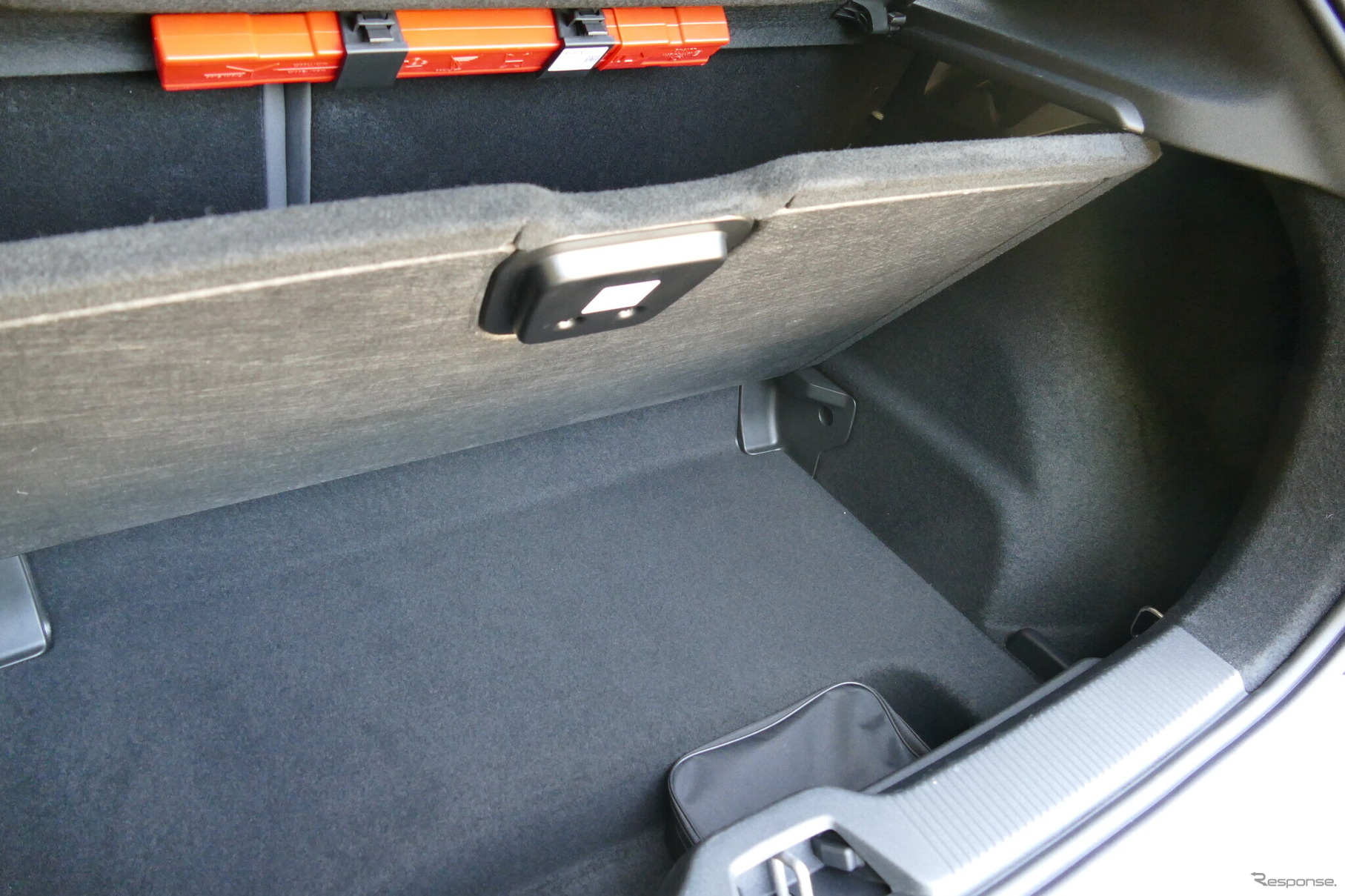 ボルボ EX30 Cross Country（クロスカントリー）