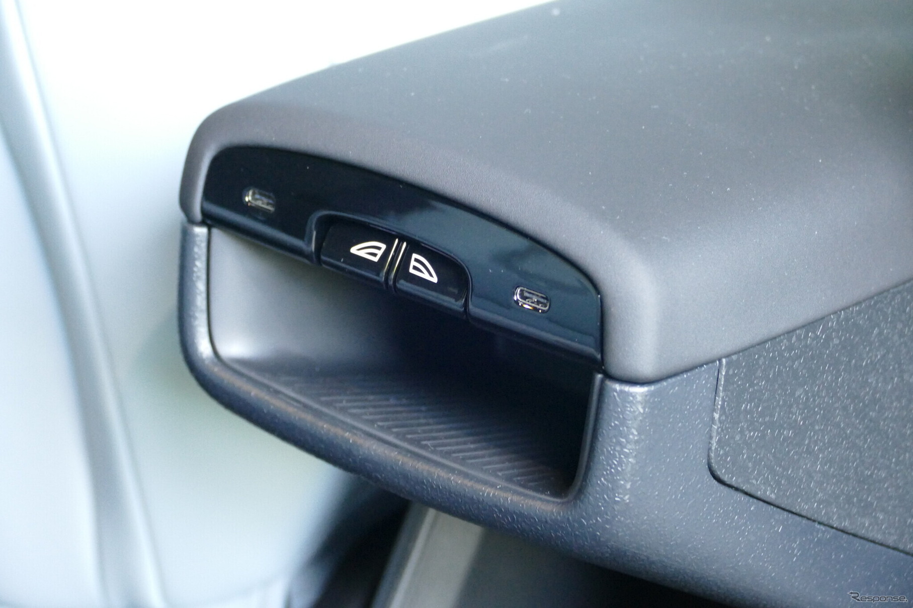 ボルボ EX30 Cross Country（クロスカントリー）