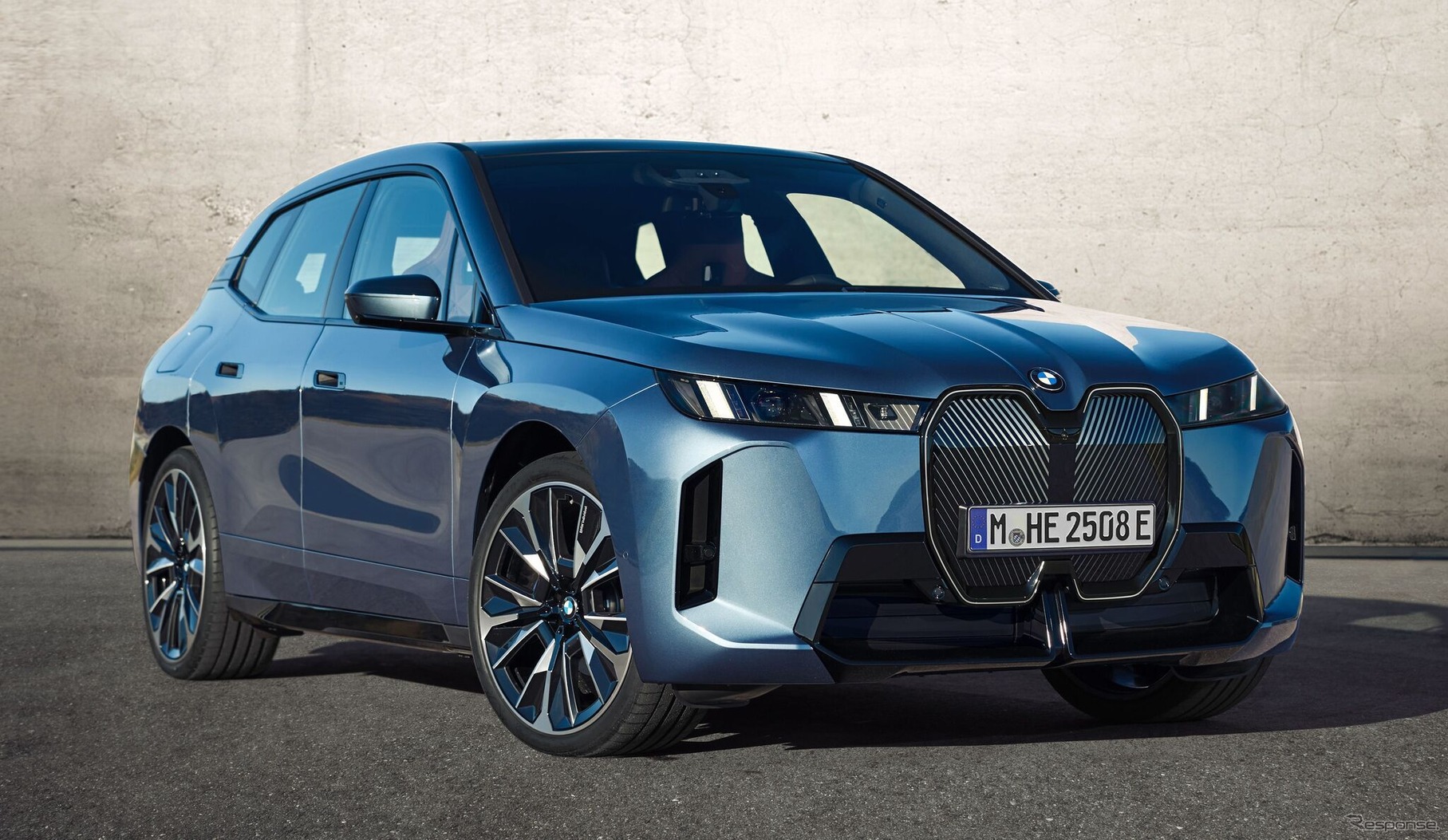 BMW iX xDrive60
