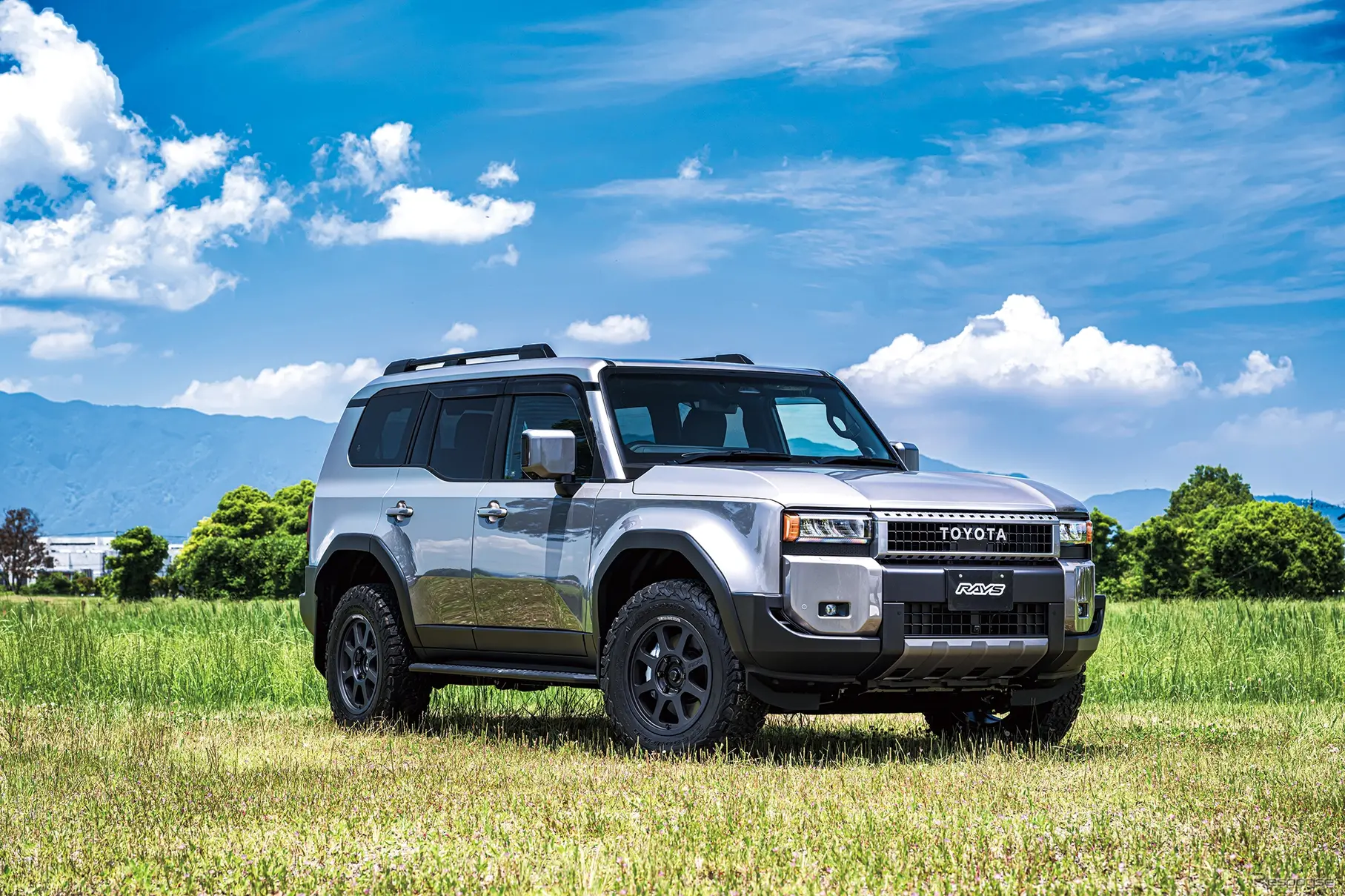 レイズ DAYTONA D108 × TOYOTA ランドクルーザー250