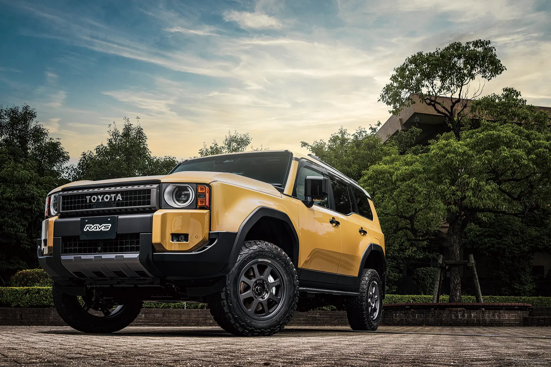 レイズ DAYTONA D108 × TOYOTA ランドクルーザー250