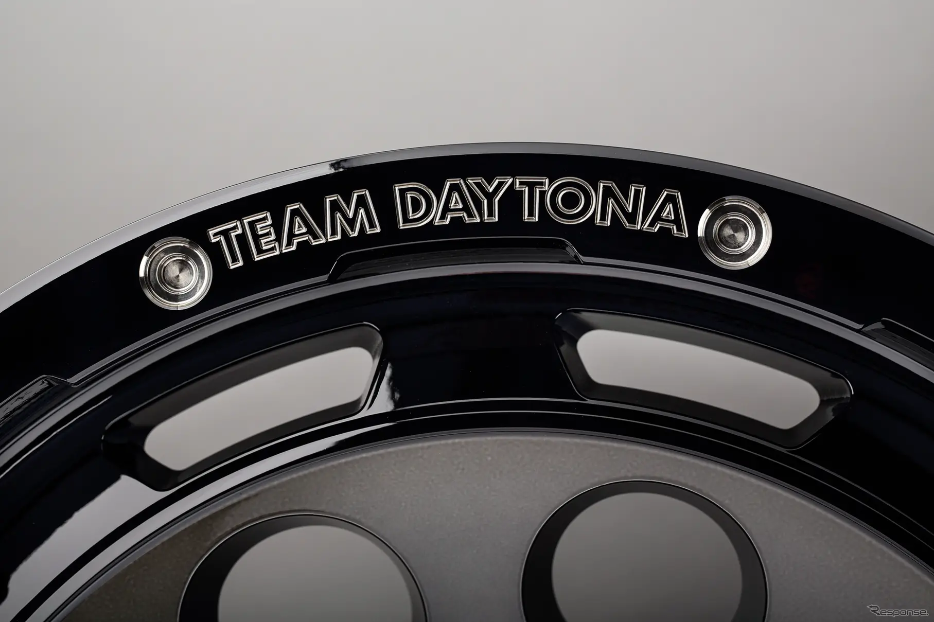 レイズ DAYTONA D9