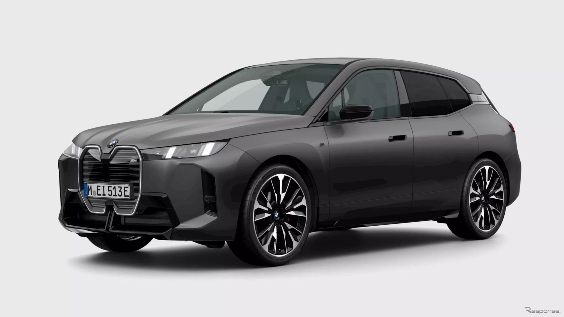BMW iX M70 xDrive The First Edition