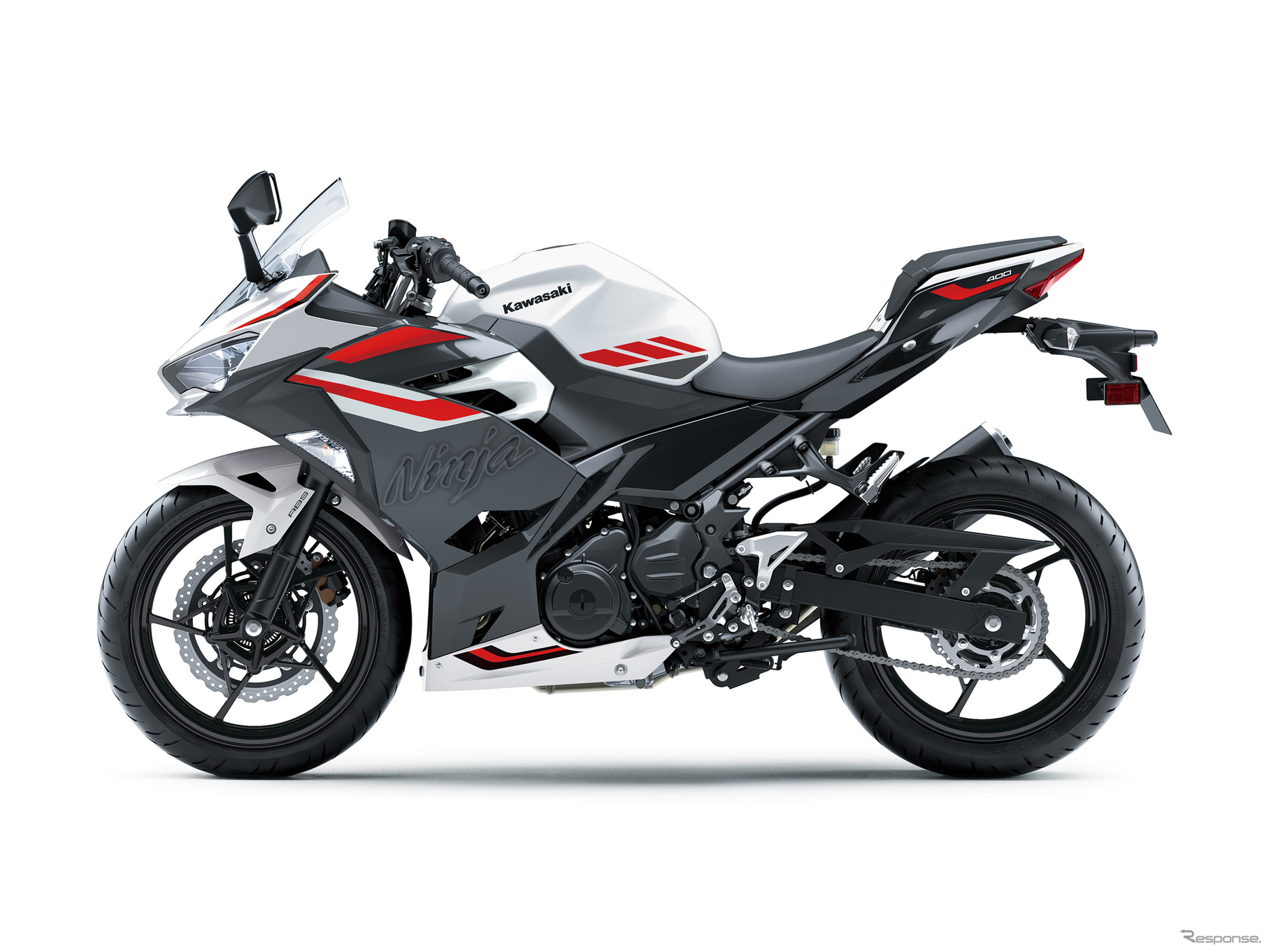 カワサキ Ninja 400 2026年モデル（パールロボティックホワイト×メタリックマグネティックダークグレー）