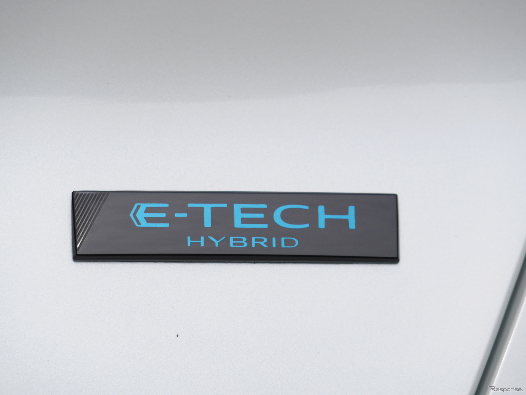 ルノー キャプチャー エスプリ・アルピーヌ フルハイブリッド E-TECH