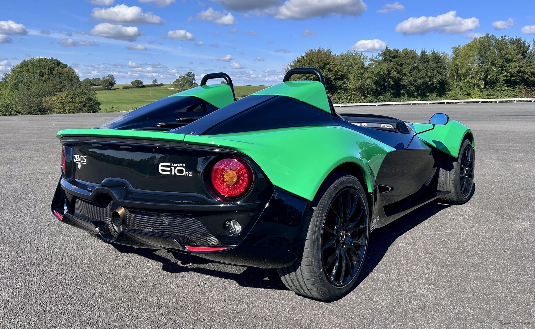 ゼノス（Zenos）『E10 RZ』のエンジニアリングプロトタイプ